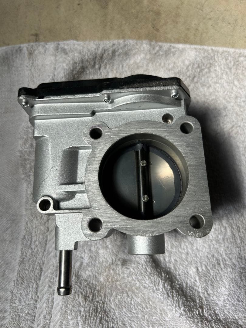 スロットルボディ　エアフローセンサー　イグニッションコイル　セット　トヨタ