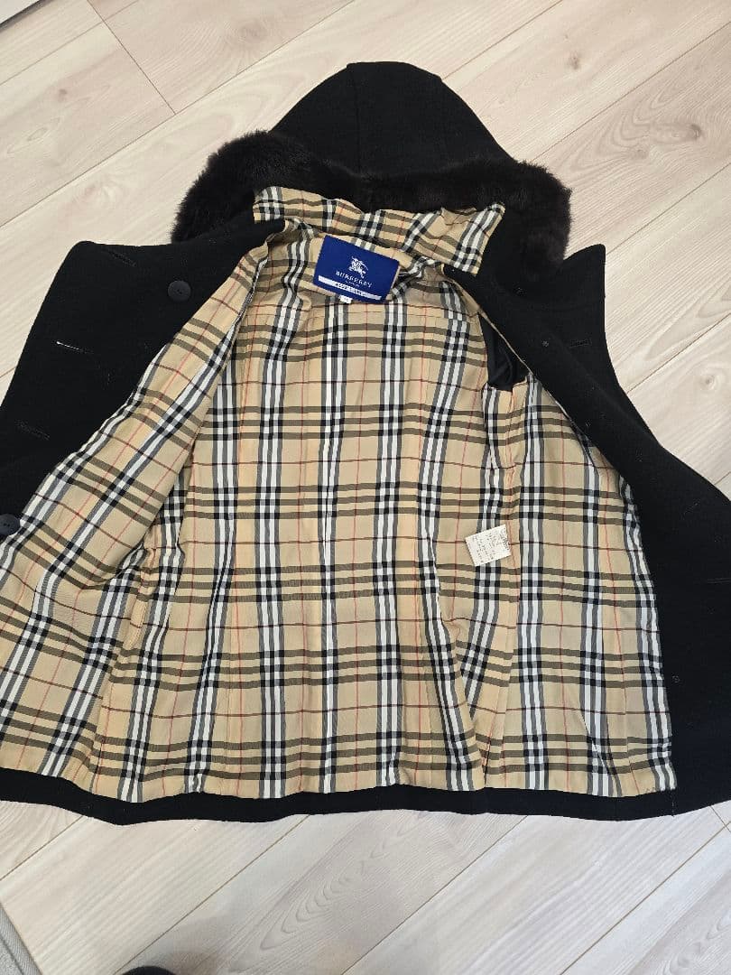 バーバリーブルーレーベル　M　フード付き黒ウールピーコート