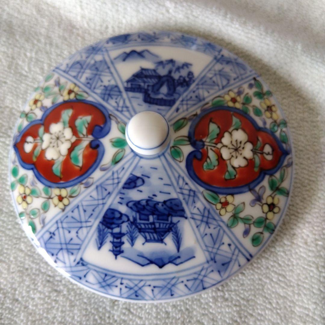 華山萬右衛門作　染錦草花間取山水蓋付湯呑揃