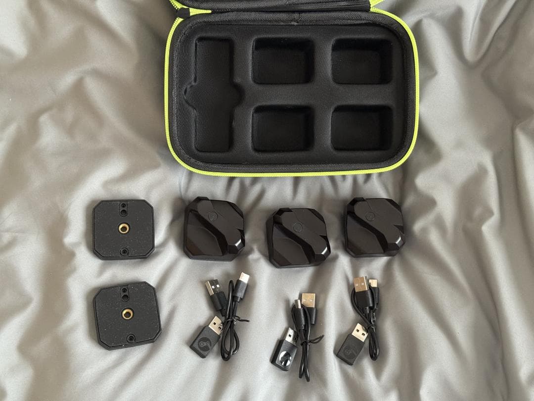 Tundra Tracker 3個セット ケース・ドングル・USBケーブル付き