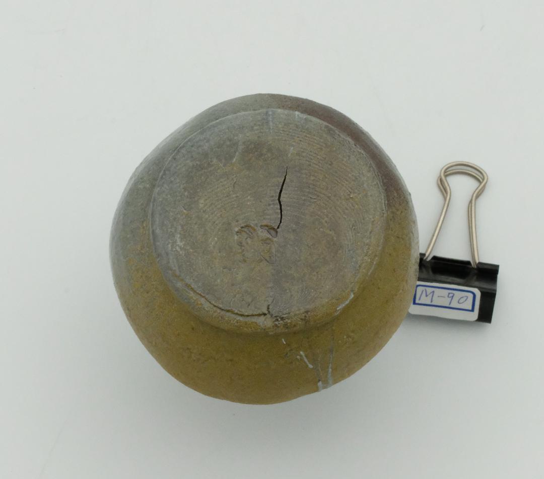 備前焼　花器蹲る一輪挿し　特殊穴窯焼成　備前焼き締め