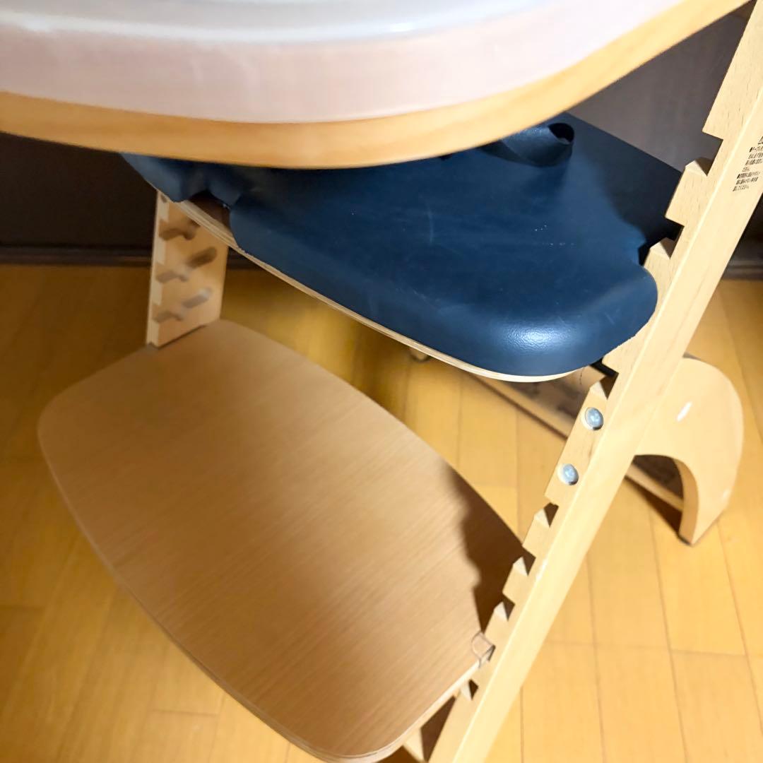 ビヨンドジュニア ハイチェア ベビーチェア 取り外しトレイ付き 木製 子供椅子