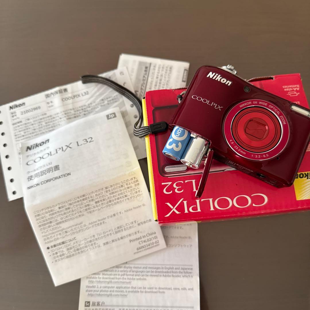 ハナ　Nikon COOLPIX L32 デジカメ