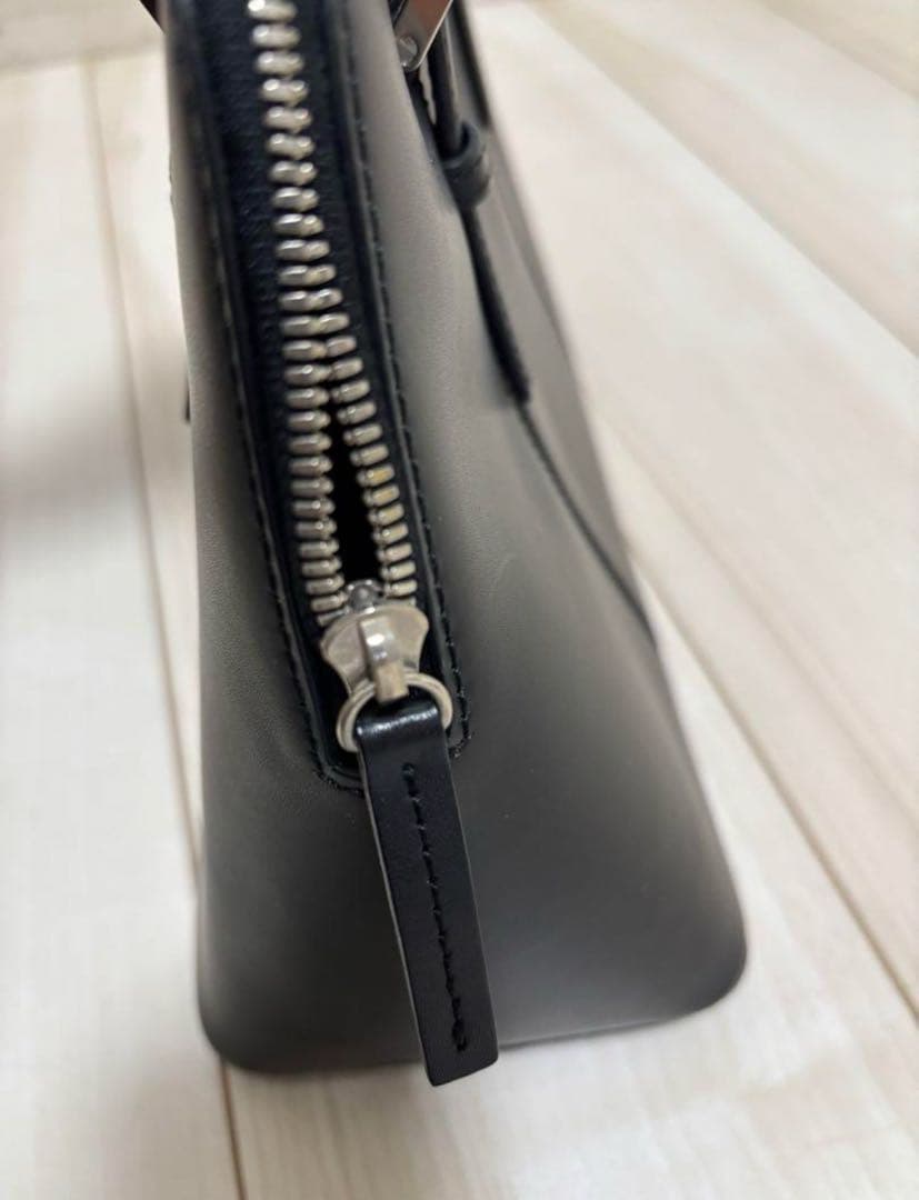 お値下しました。BURBERRY ハンドバッグ レザー レディース　（未使用）