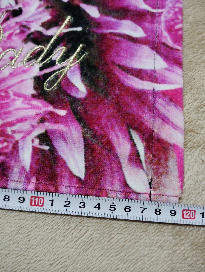 【入手困難 完売品】廃盤 新品タグ付radyレディ リゾフラ バスタオル ロゴ