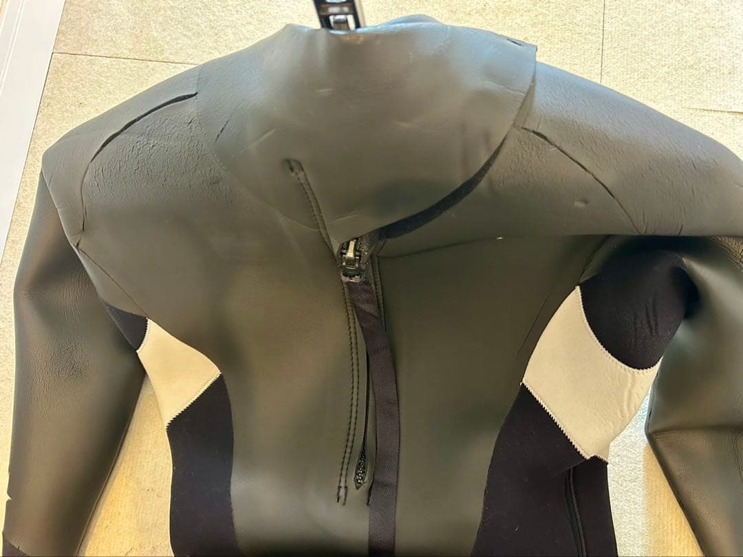 アクシス　セミドライスーツL