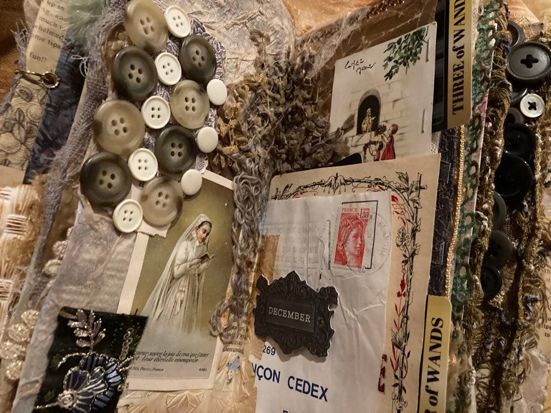 クリスマス　スペシャルBOX ジャンクジャーナル　エンボスペーパー　インド刺繍