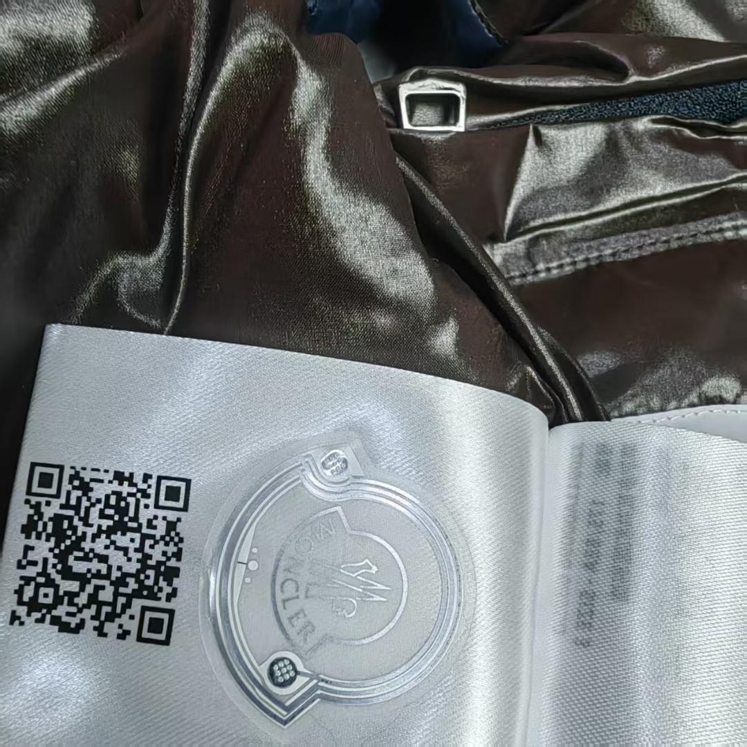 ダウンベスト ネイビー エンブレム付き L