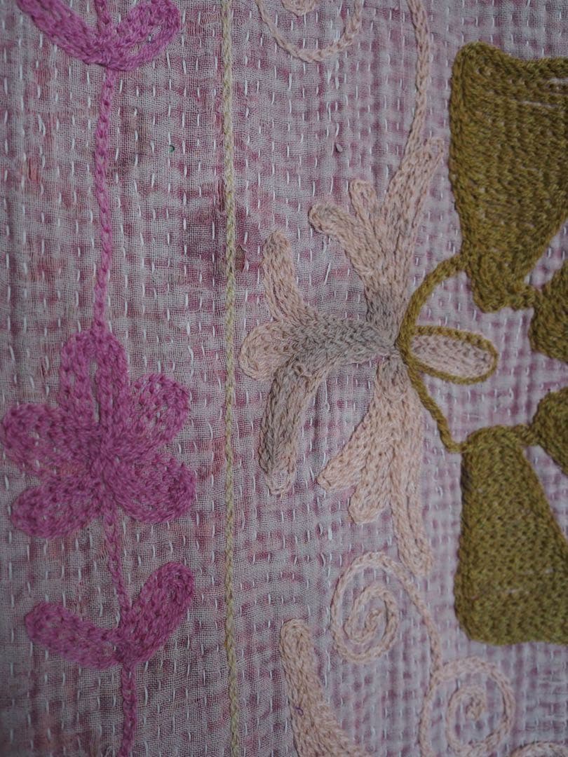 【希少】スザニ刺繍カンタキルト　スザニ刺繍　インド　一点もの