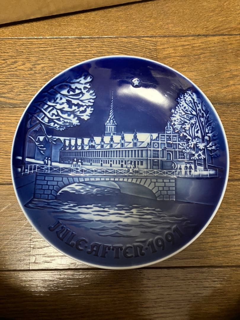 【送料込】  青い皿 壁掛け 5年分【匿名配送】