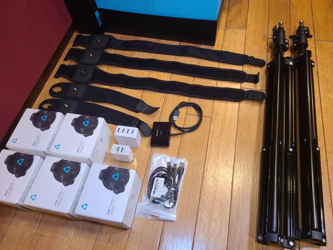 HTC Vive本体＆Viveトラッカー 5個セット VRフルトラッキング