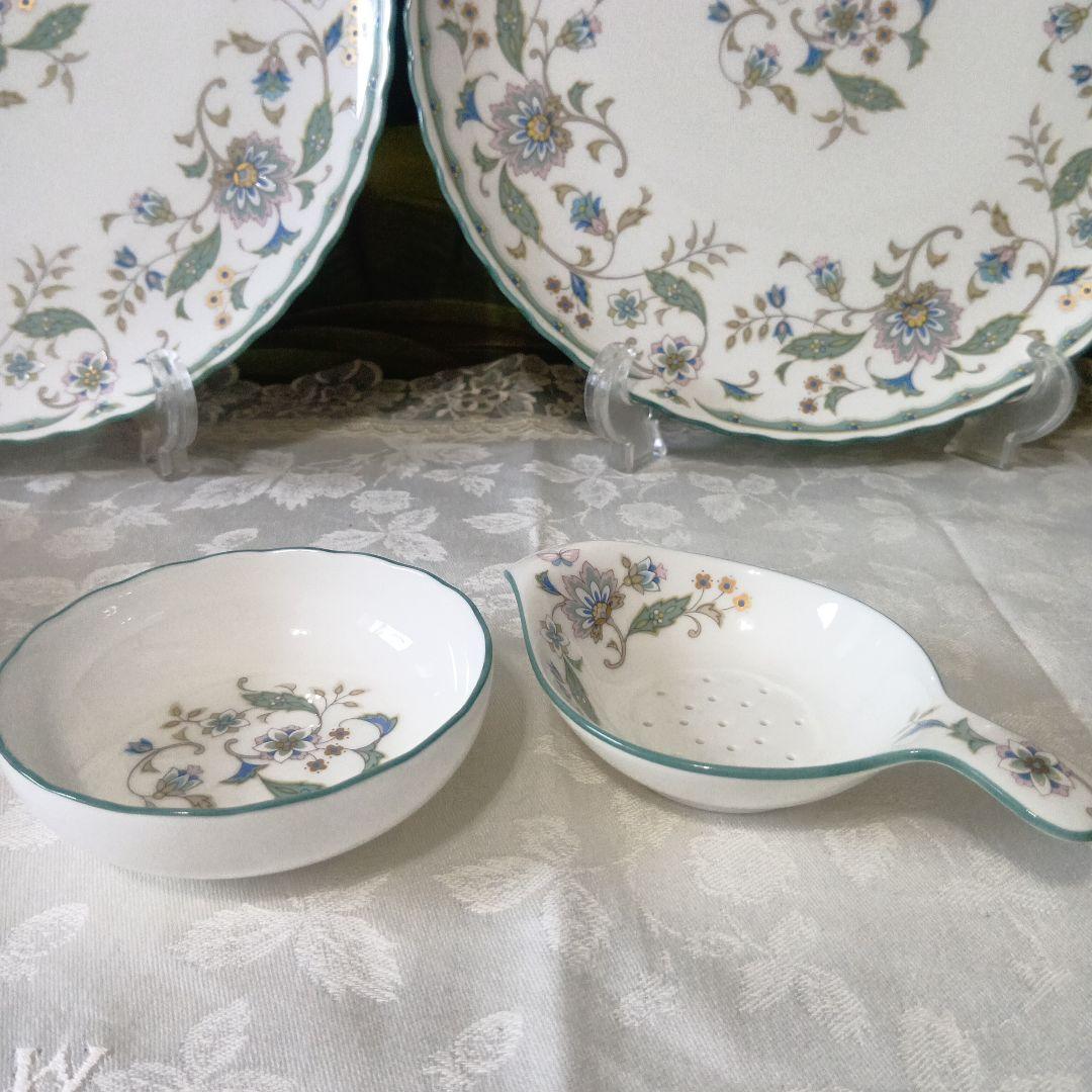 ❤ Noritake カリフパレス ティーカップセット＋ ケーキ皿2枚サーバ付き