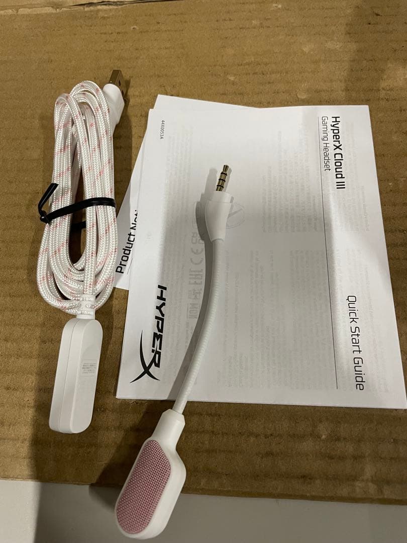 HyperX Cloud III  ゲーミングヘッドセット