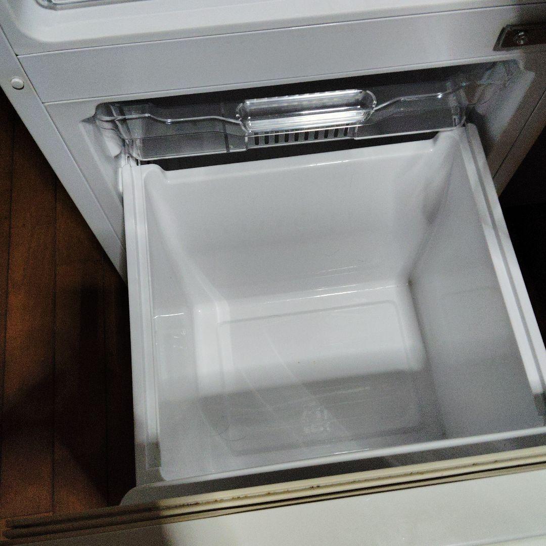 150リットル　ボトムフリーザー冷蔵庫