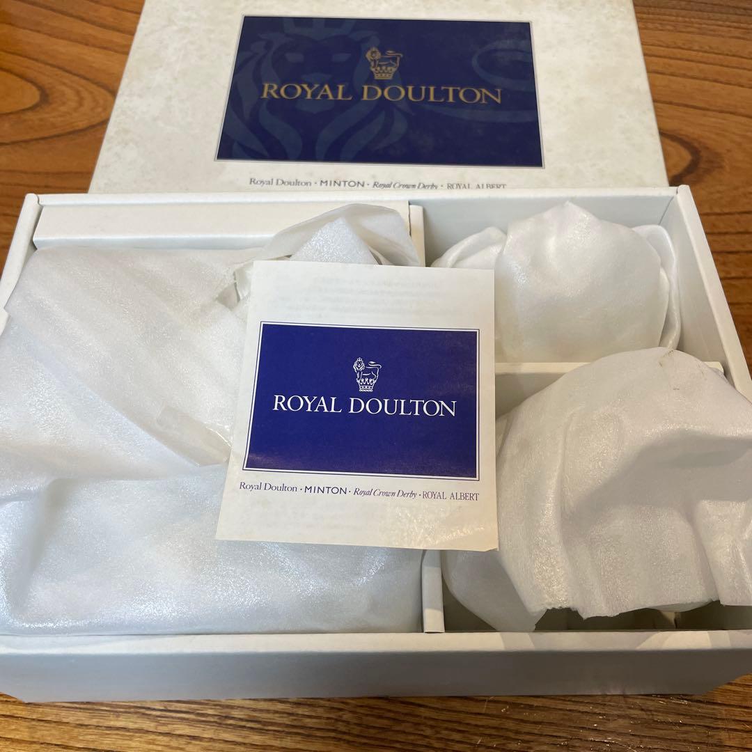 ロイヤルドルトン　ティーセット　4ピース　ミントン　ハドンホール