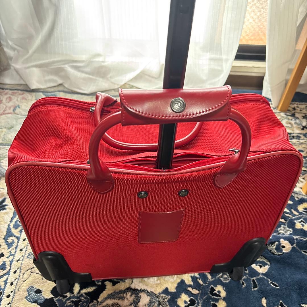 LONGCHAMP ロンシャン　スーツケース　キャーリーバッグ　旅行カバン　赤色