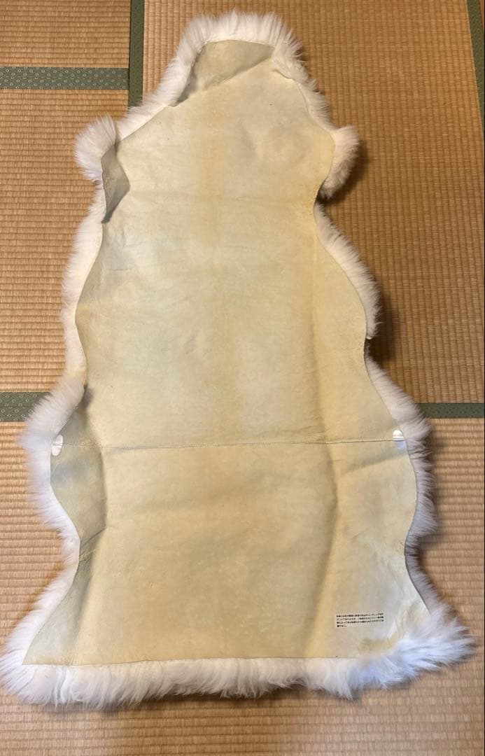 ムートン　ラグ　マット　羊毛皮