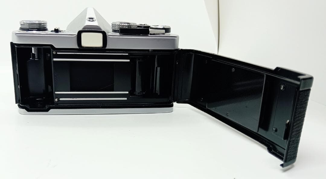 フィルムカメラ Olympus OM-1 Silver 35mm SLR Film Camera