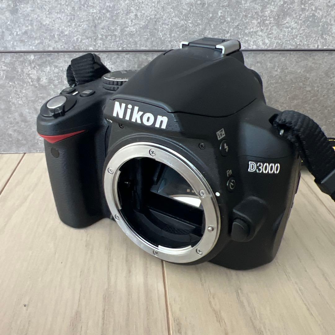 ア*ラ様 Nikon D3000 デジタル一眼レフカメラ ブラック　本体