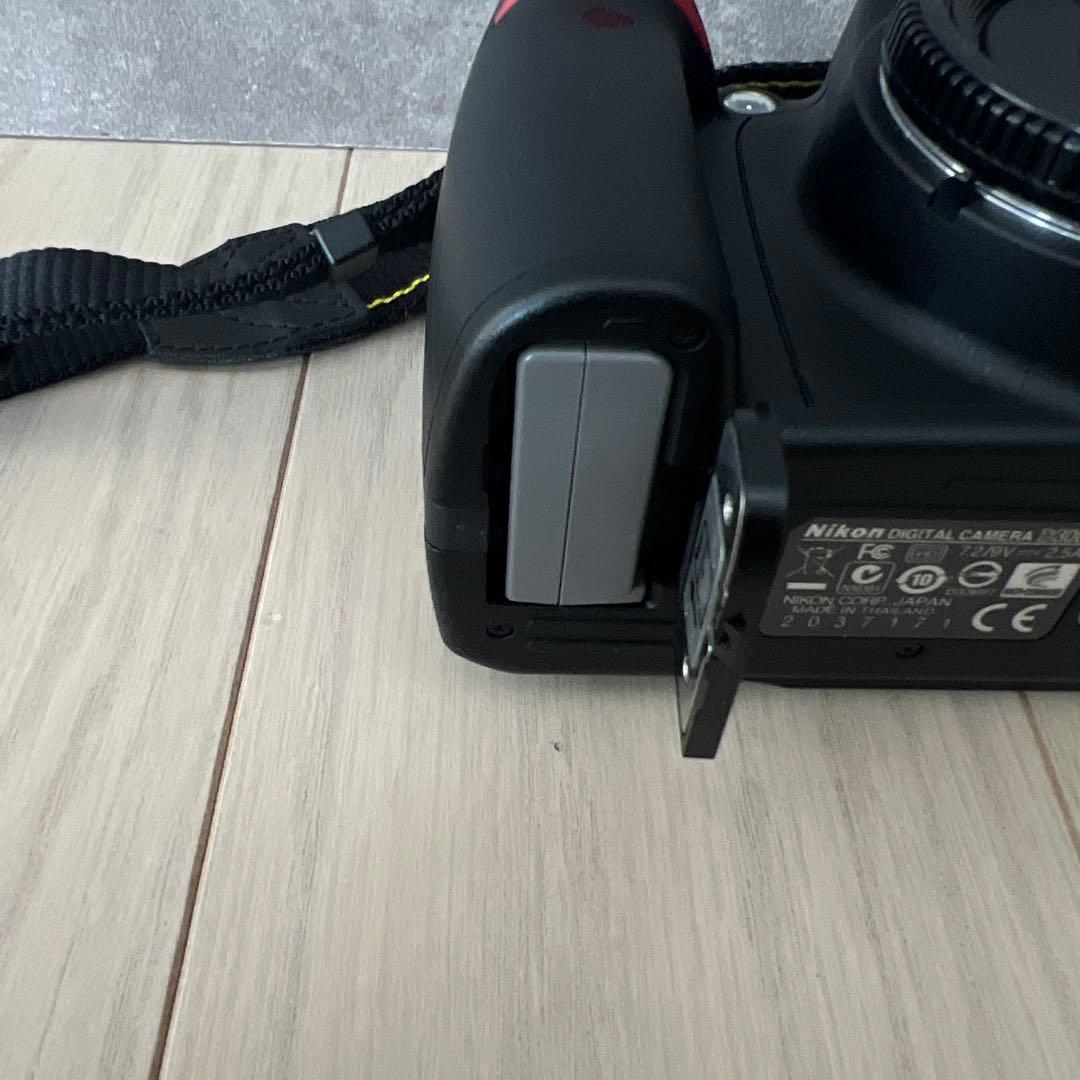 ア*ラ様 Nikon D3000 デジタル一眼レフカメラ ブラック　本体