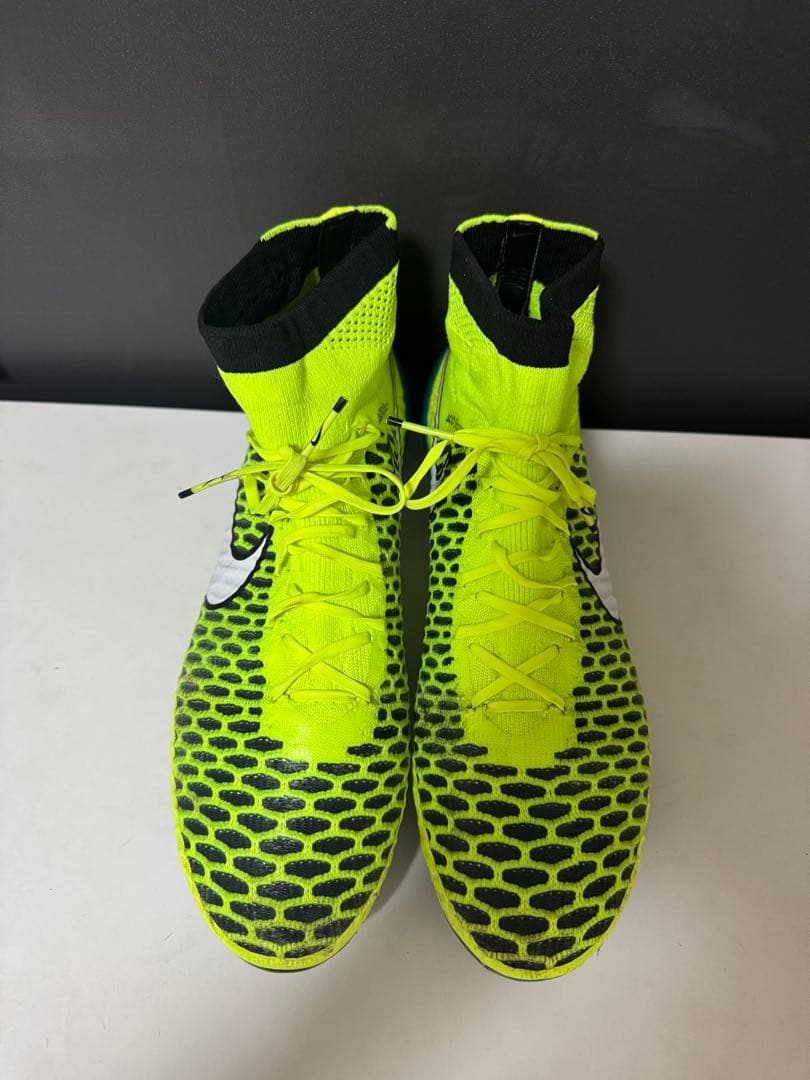 27.5cm NIKE スパイク 初代マジスタオブラ FG ボルトイエロー