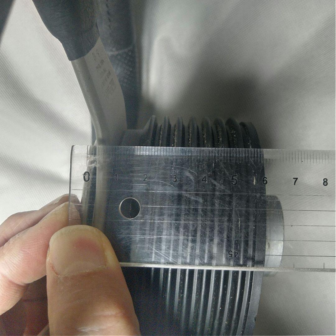 MOMO RACE レザーステアリング　32Φ　汎用ボス付