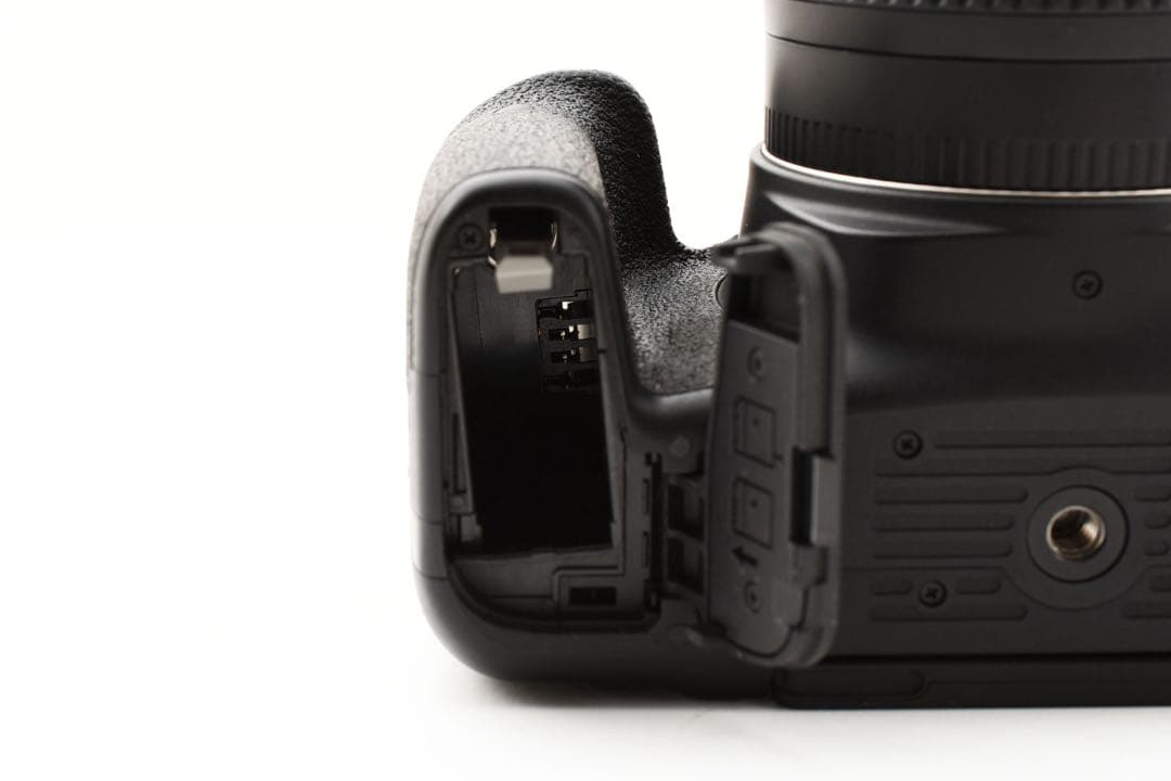 デジタル一眼レフカメラ CANON EOS Kiss X9i標準レンズセット