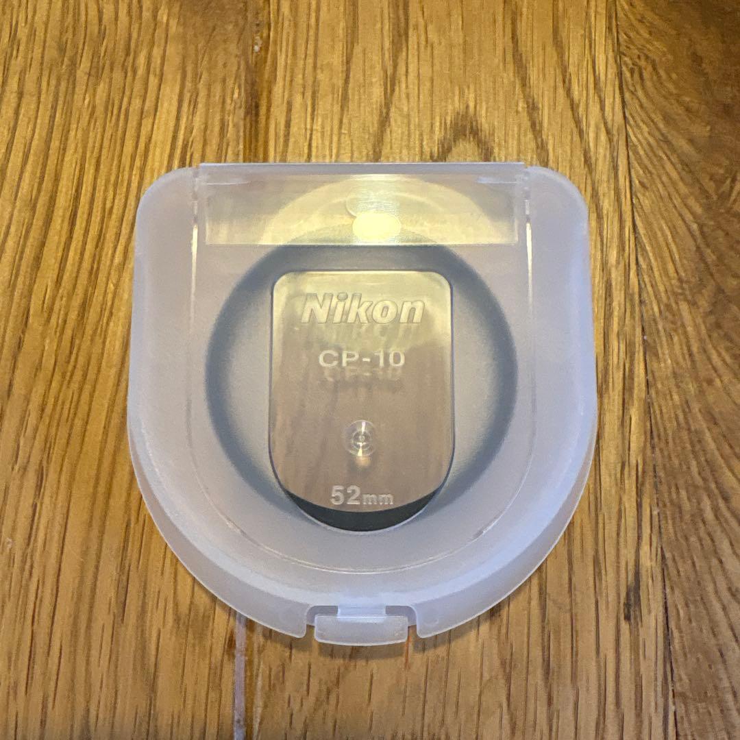 【ほぼ新品】 Nikon 単焦点レンズ　28mm 入手困難なスクエアレンズフード