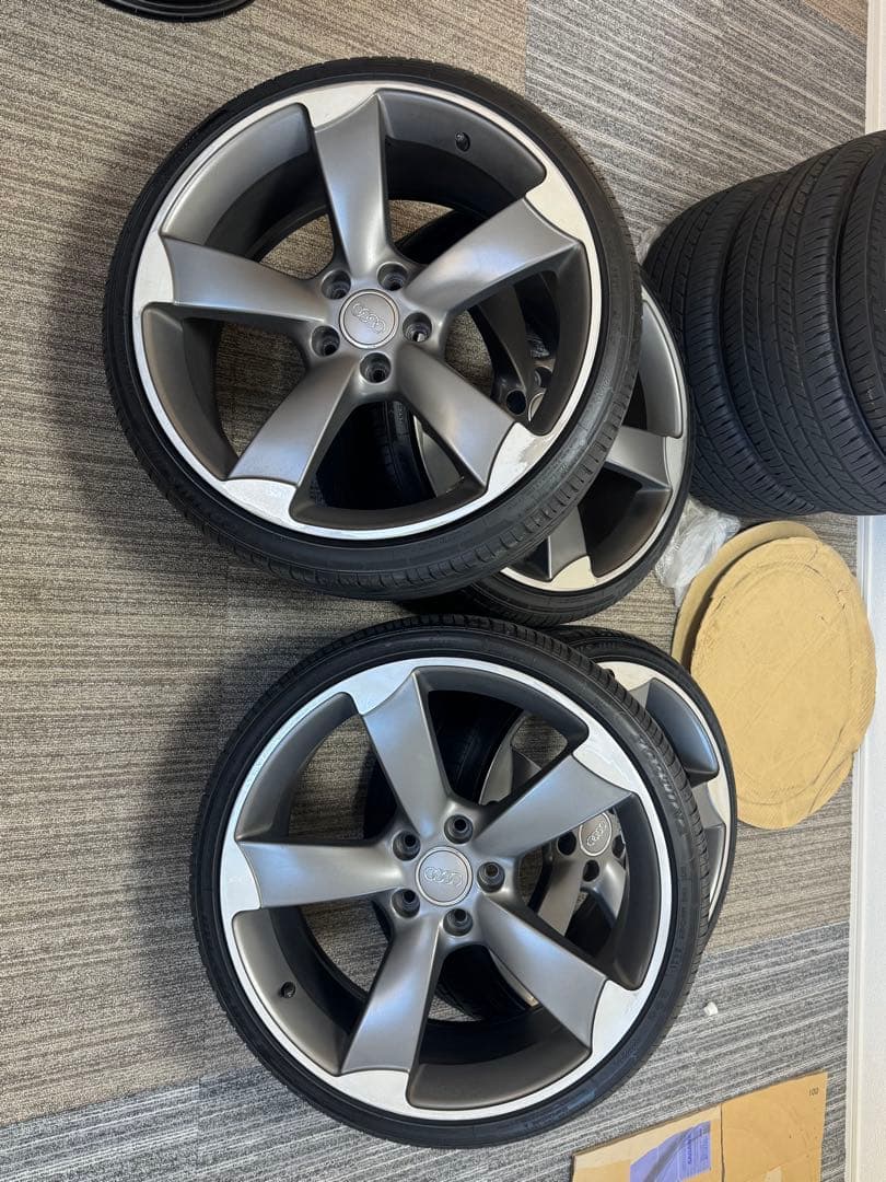 アウディ WSP ITALY 19インチ