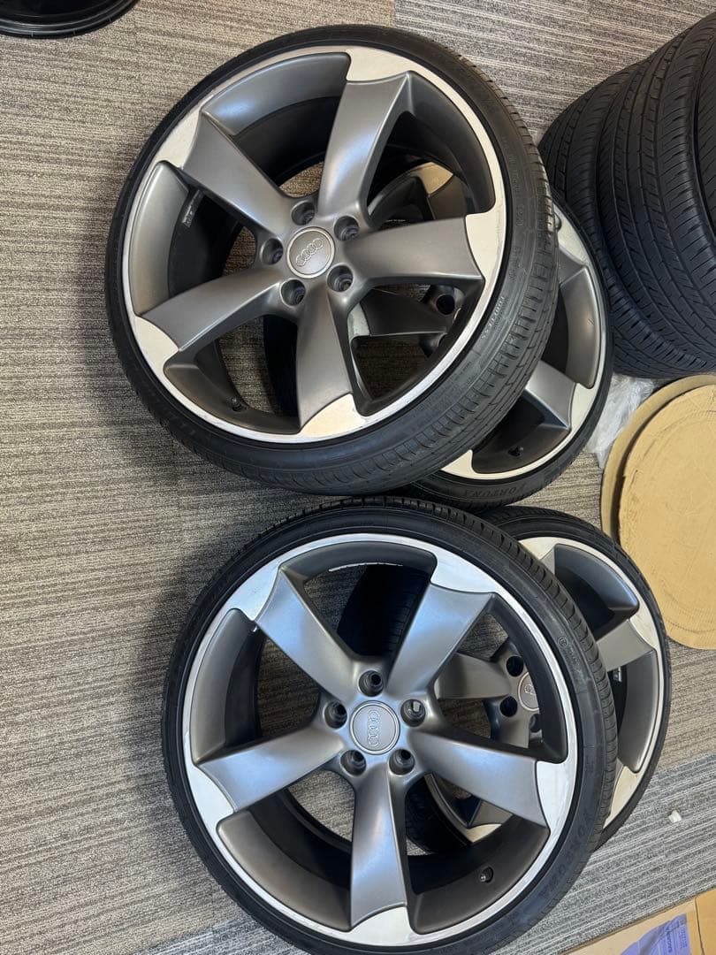 アウディ WSP ITALY 19インチ