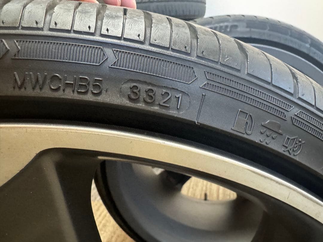 アウディ WSP ITALY 19インチ