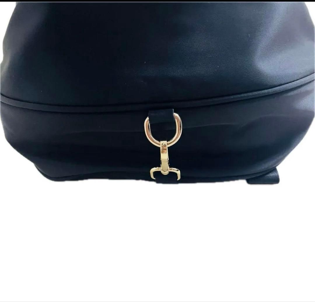 ペシンシャ メタルファスナー ショルダーバッグ ボディバッグ　ナイロン