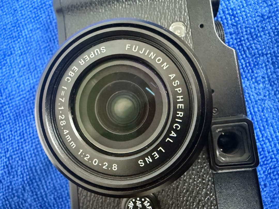 FUJIFILM X10 デジタルカメラ