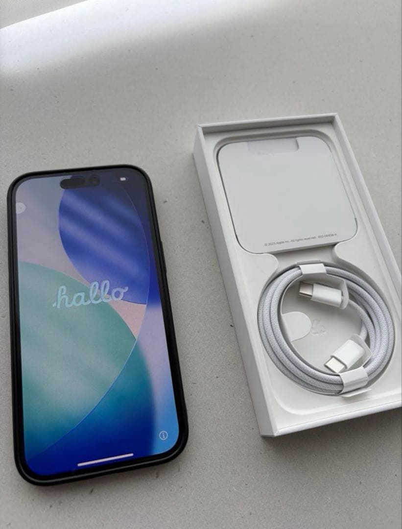 ちろる　iPhone 15 128GB ブラック SIMフリー 美品