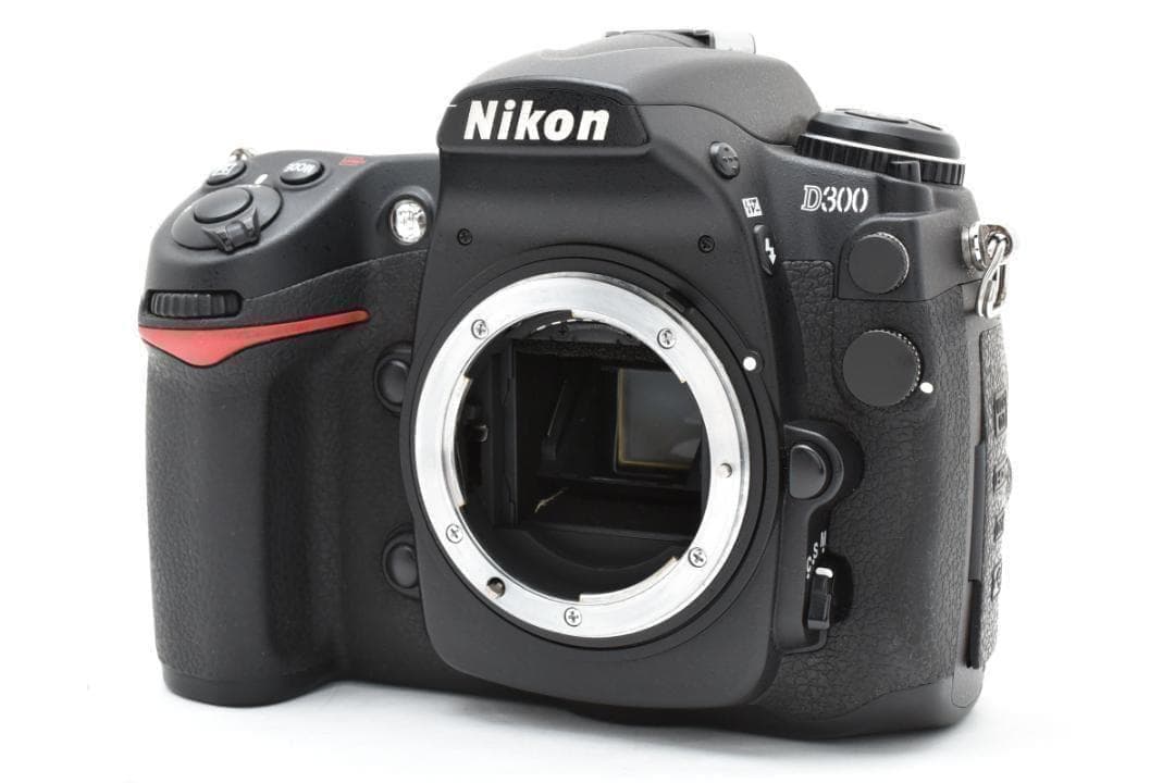 ニコン　Nikon D300 ボディ ZYE250710 #539☆