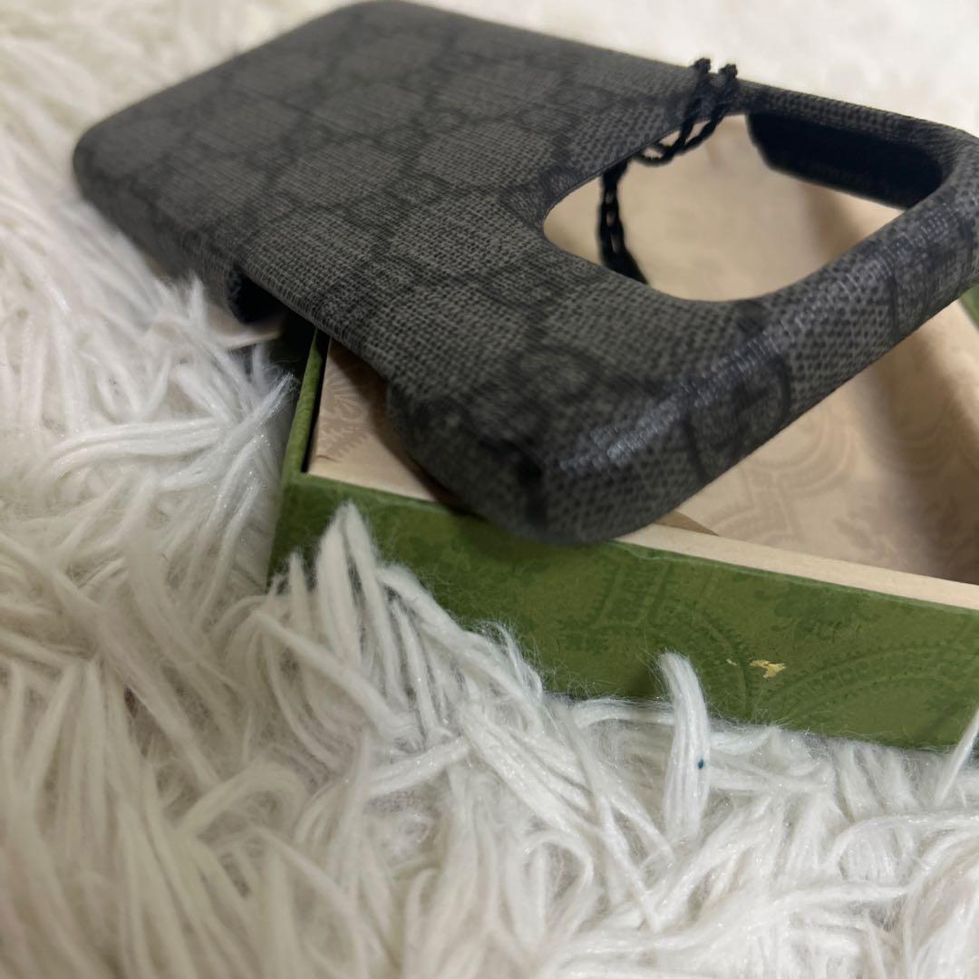 新品 未使用 GUCCI iPhone 15 PRO ケース　gg柄　正規品