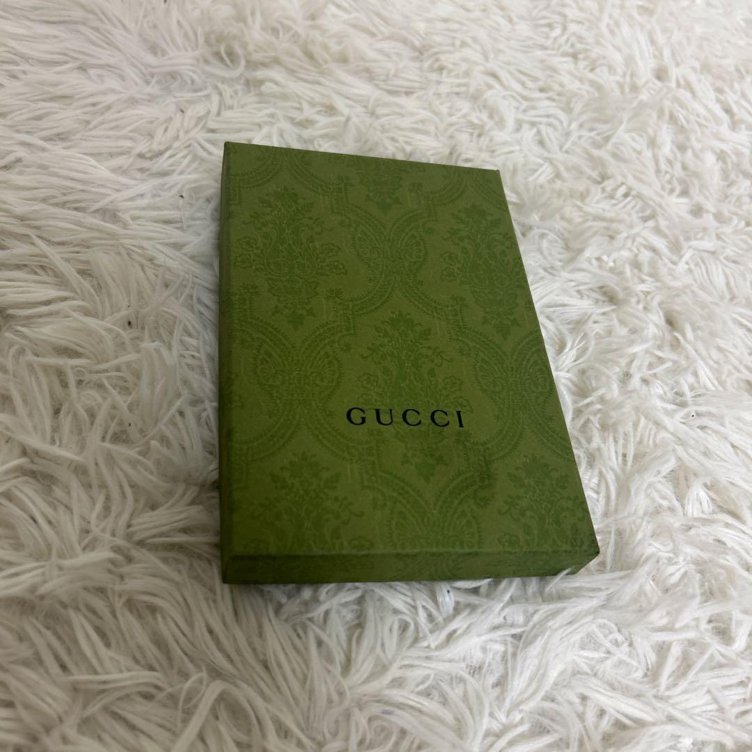 新品 未使用 GUCCI iPhone 15 PRO ケース　gg柄　正規品
