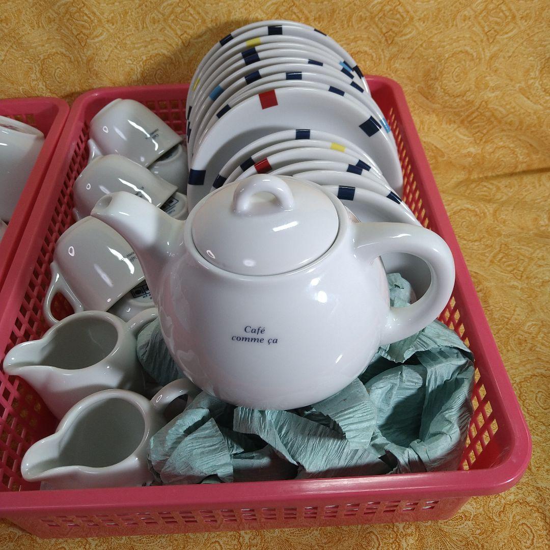 「カフェ コムサ」／カップ・皿・ティーポット・ピッチャー