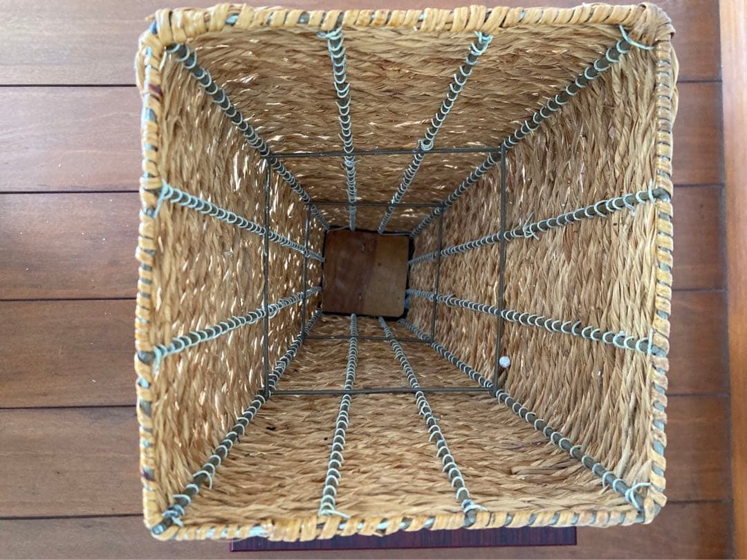 花瓶バスケット　インテリアかご