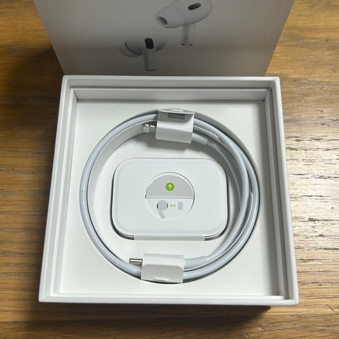 AirPods Pro 第2世代 イヤホン両耳 本体のみ 付属品付き