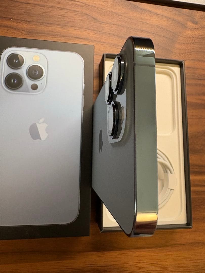 Apple iPhone 13 Pro 256GBシエラブルー 本体