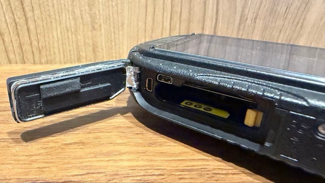 RICOH WG-5 リコーGPSカメラ　防水デジカメ