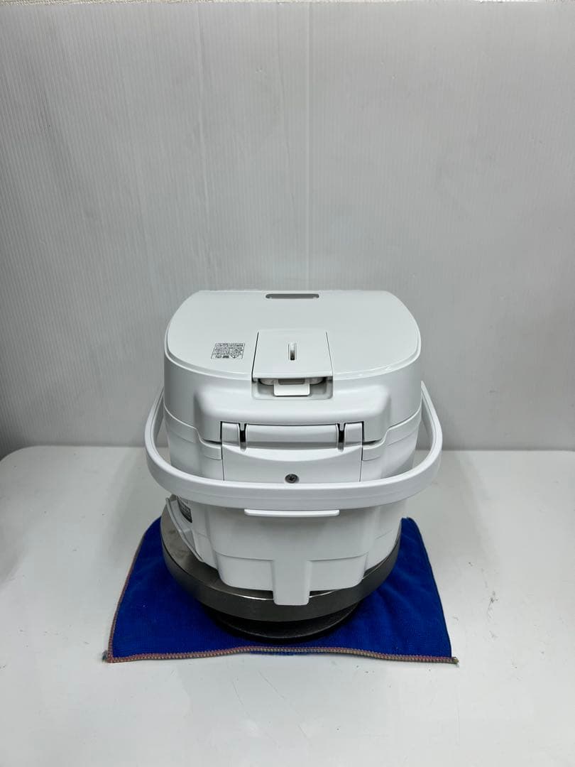 TOSHIBA IH炊飯器 RC-10HR 5.5合 ホワイト 2024年齢