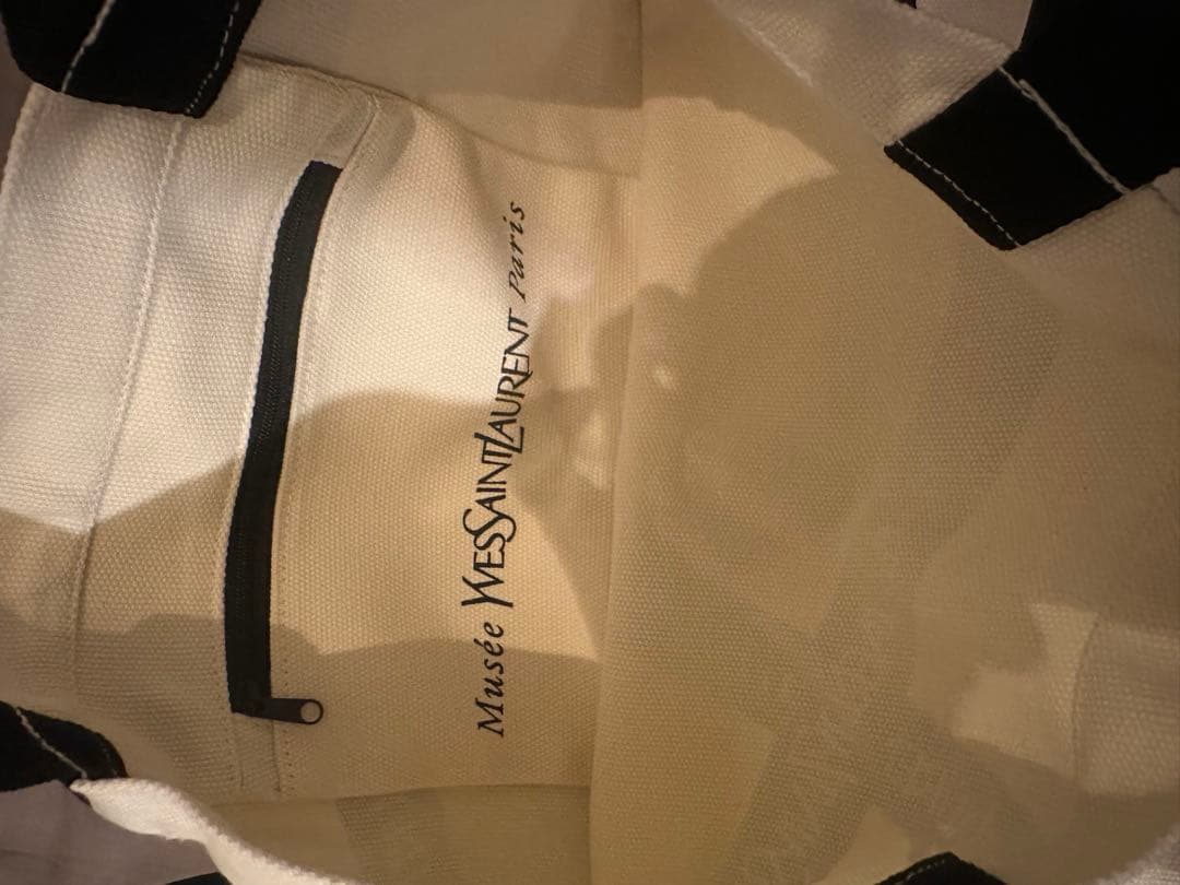 【パリ限定】イヴ・サンローラン　トートバッグ