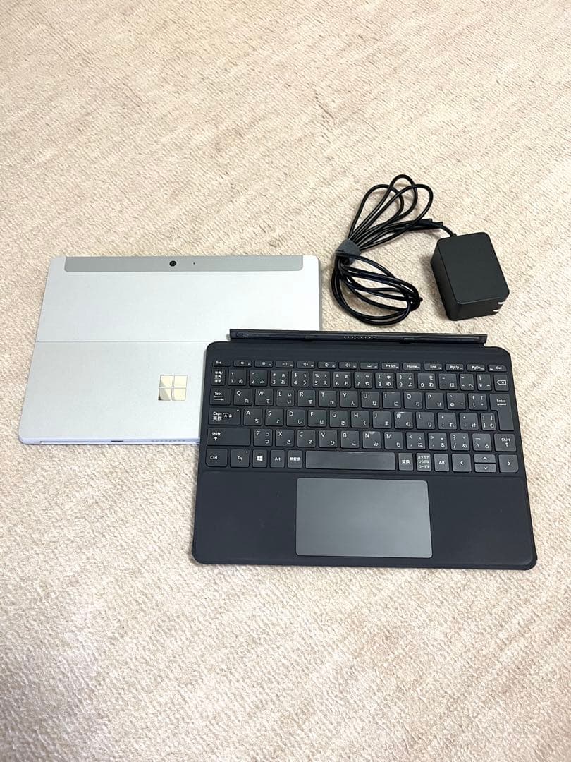 【値下げしました】Surface Go マイクロソフト