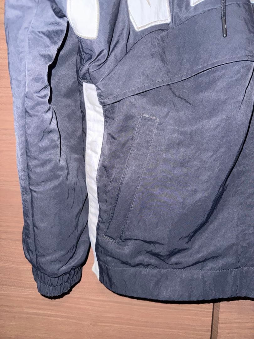 即決値引き有り Nike AMBUSH ダウンジャケット ネイビー