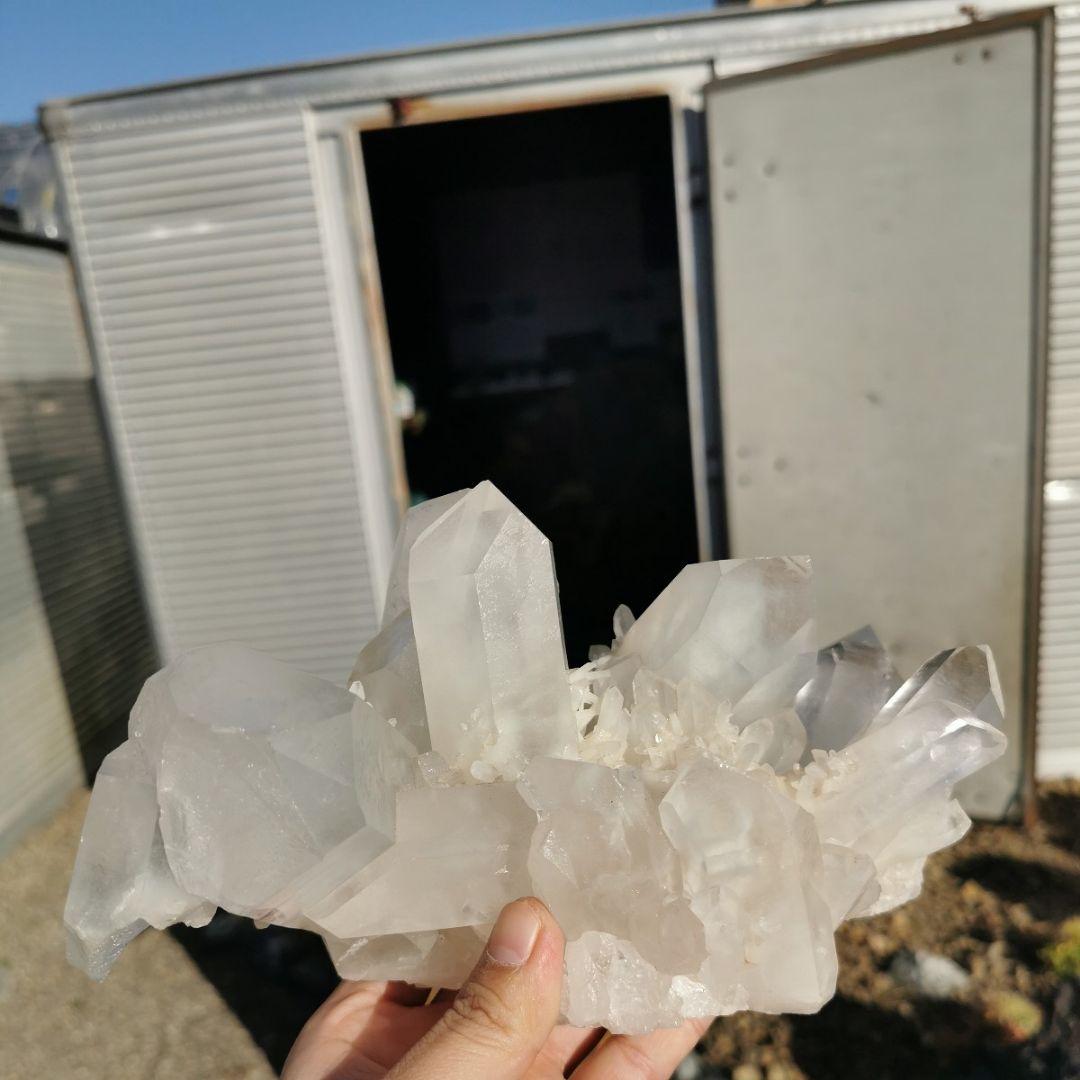 水晶クラスター　2.8キロ　鑑賞石　石　置物　オブジェ　インテリア