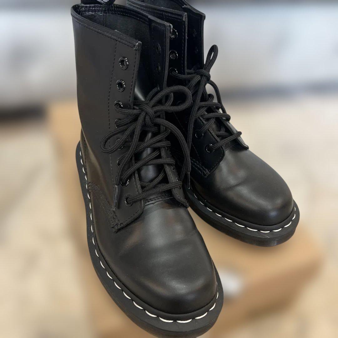 Dr.Martens　ドクターマーチン 1460 ホワイトステッチ 8ホール