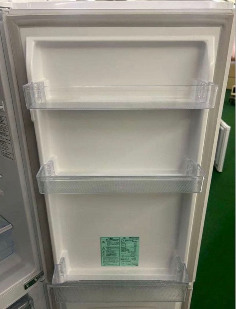 【高年式】2022年式 175L Hisense 冷蔵庫 HR-D1701W