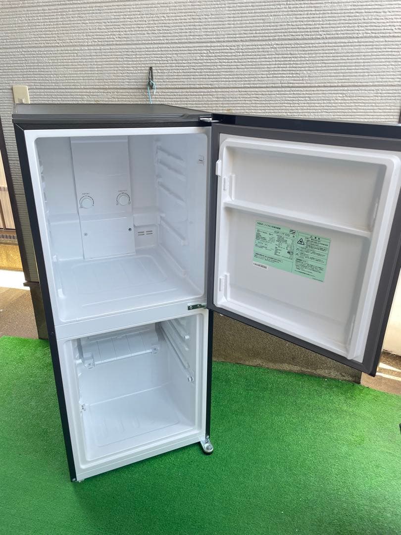 760極美品✨ アクア おしゃれダークシルバー 2ドア冷蔵庫 三段大容量冷凍室